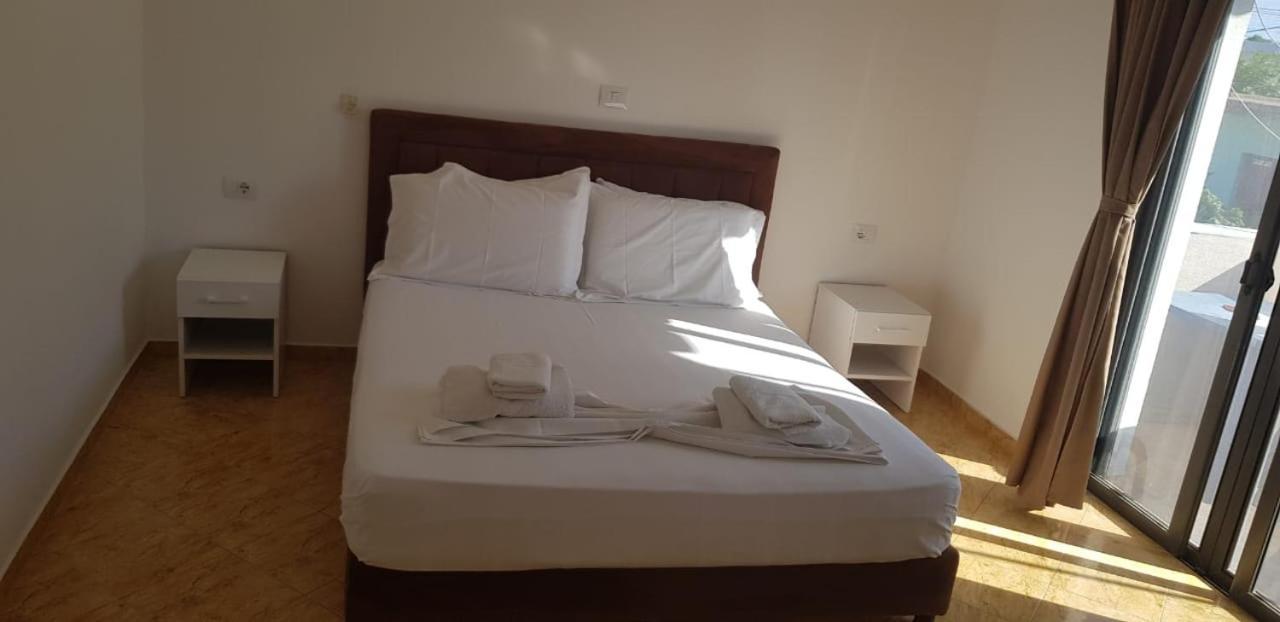 Apartments Villa Dovinefa Ksamil Esterno foto