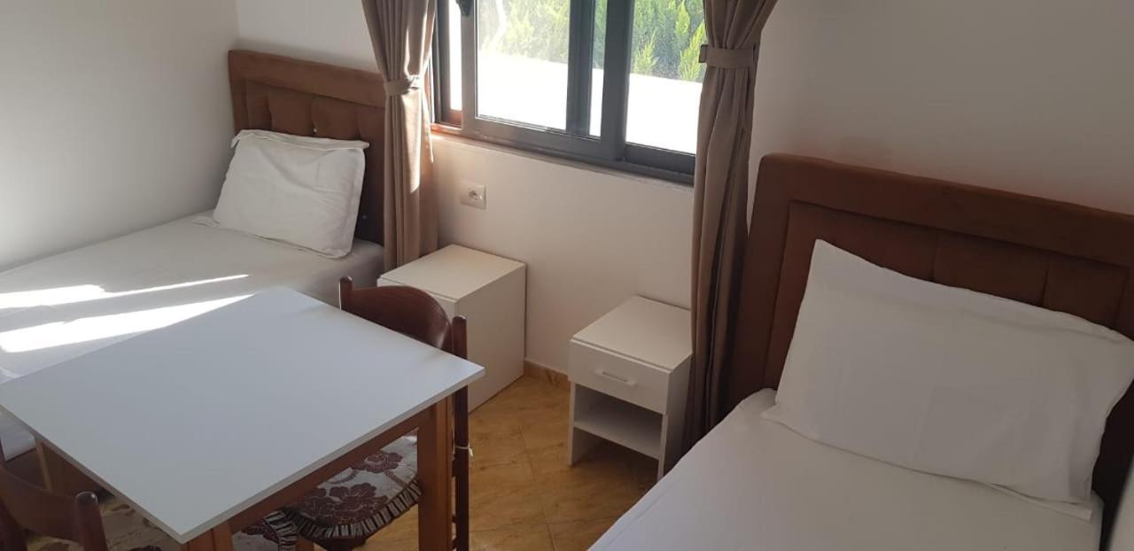 Apartments Villa Dovinefa Ksamil Esterno foto