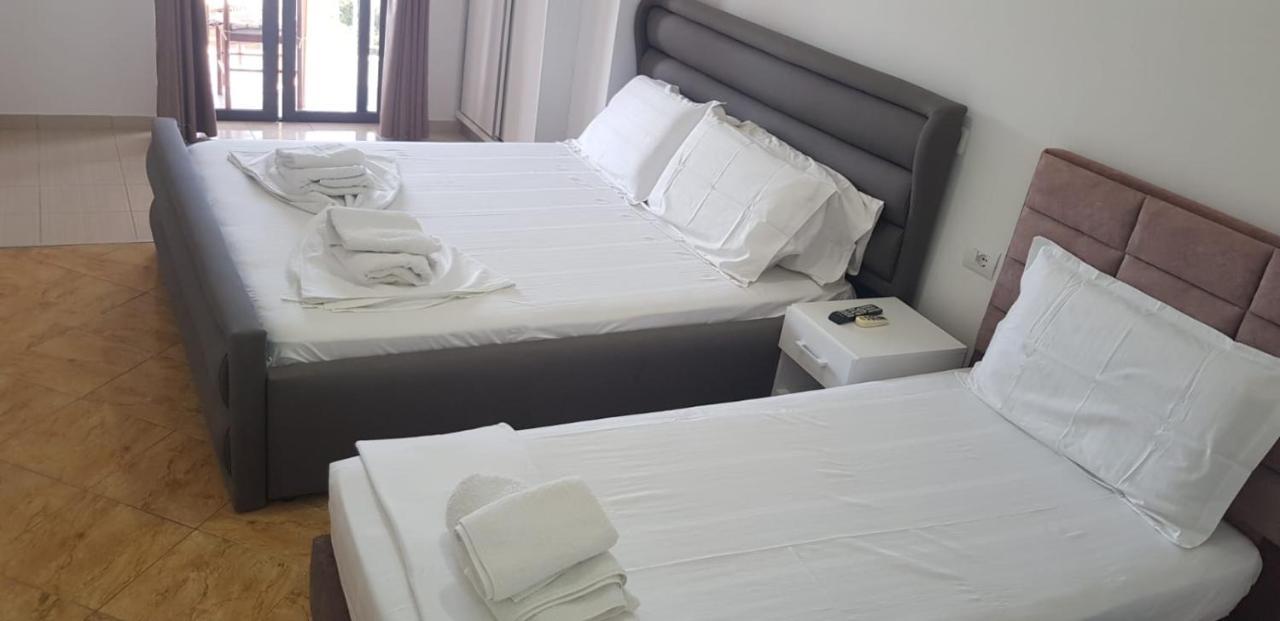 Apartments Villa Dovinefa Ksamil Esterno foto