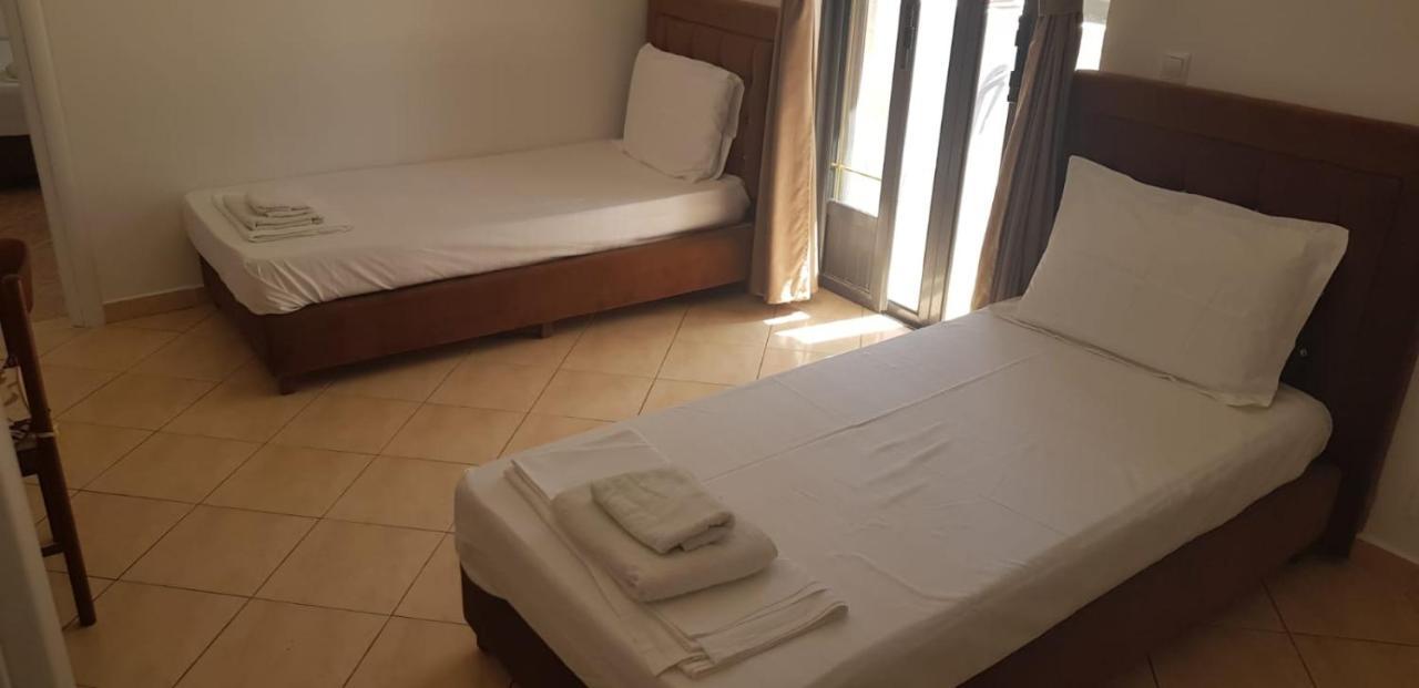 Apartments Villa Dovinefa Ksamil Esterno foto