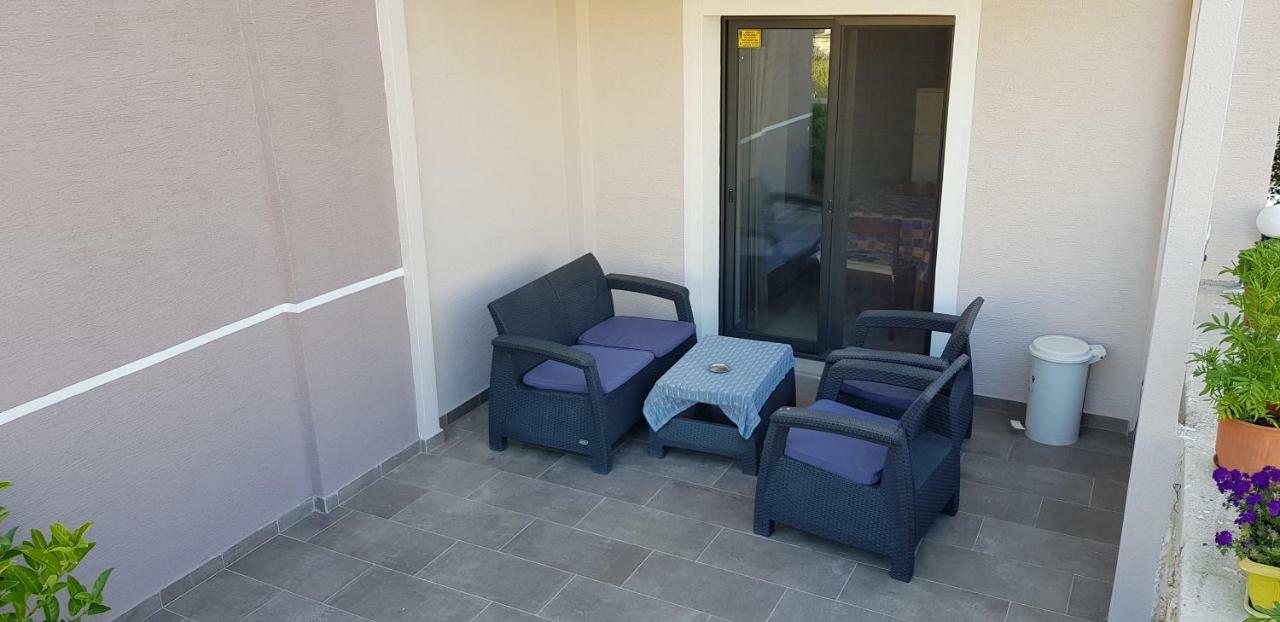 Apartments Villa Dovinefa Ksamil Esterno foto